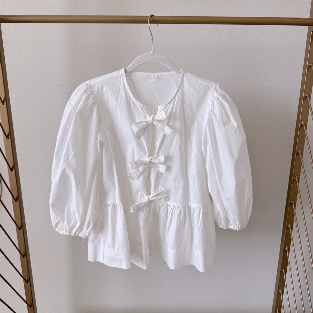 AMAZON Babydoll Peplum Puff Sleeve Top